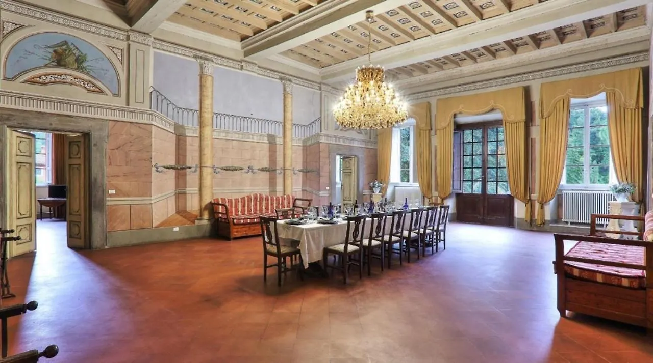 Bed & Breakfast Relais Villa Montecatini Camaiore Italy